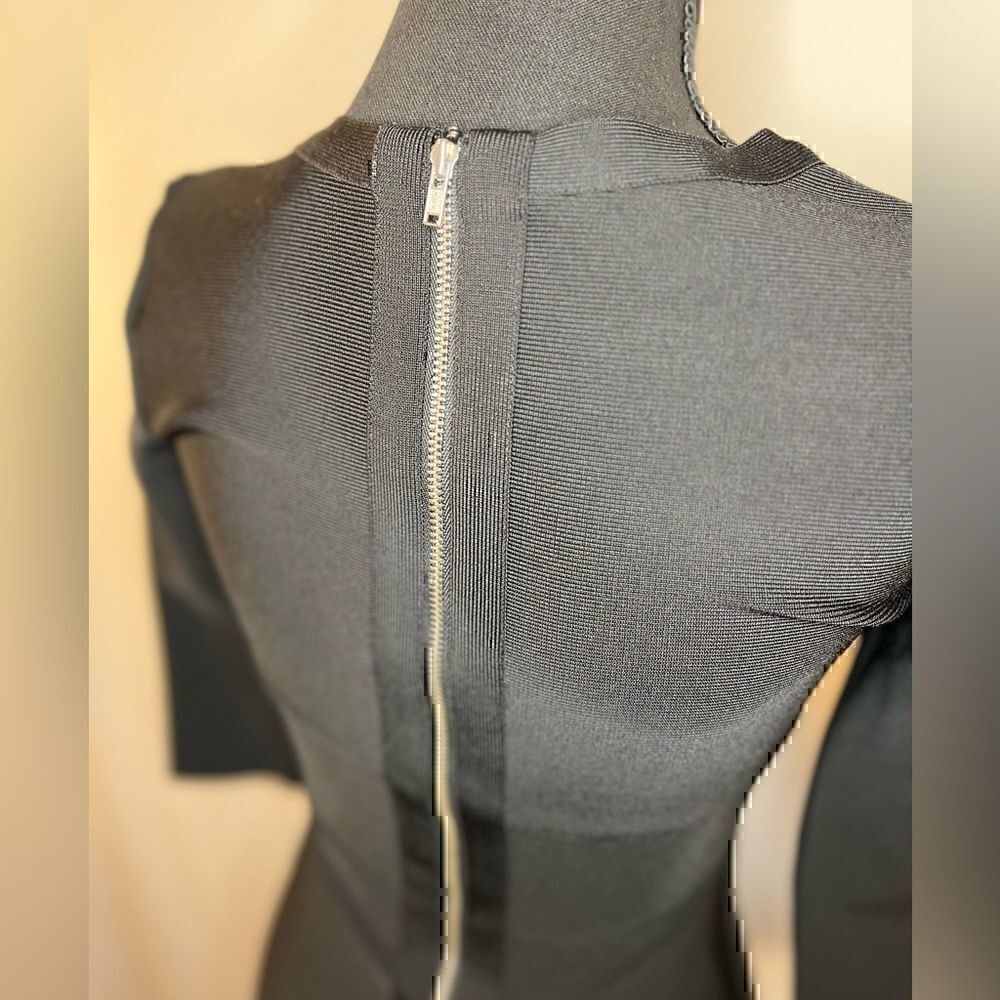 ⭐️5/$25 SALE White House Black Market Black slimming bodycon dress Size XXS - Picture 9 of 16
